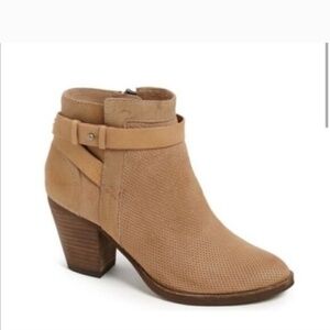 Dolce Vita Tan Perforated Suede Leather Stacked Heeled Zip Up Ankle Boots Size 6